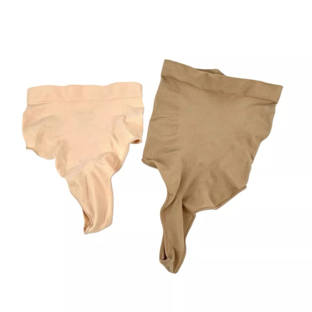 SKIMS Smoothing Panty Set of 2 Womens Size Small Medium Beige Stretch Shapewear